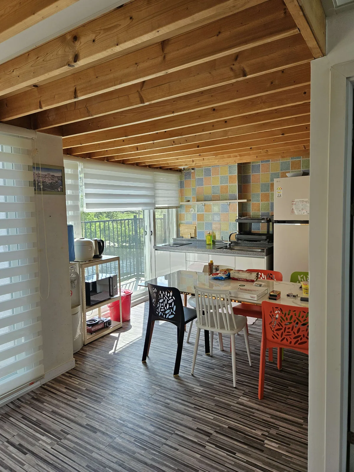 Hyewon Ian Pension first floor kitchen