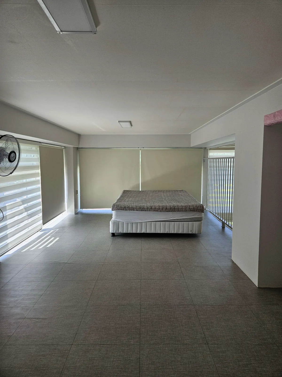 Hyewon Ian Pension single bed on 2nd floor