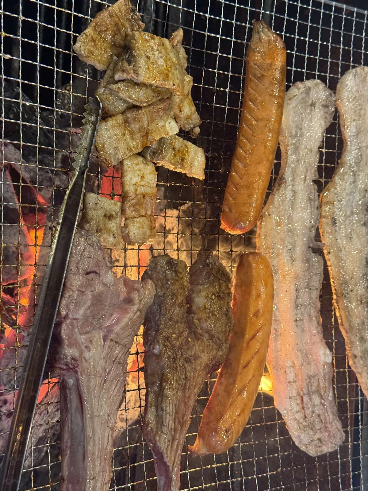 Hyewon Ian Pension BBQ grill