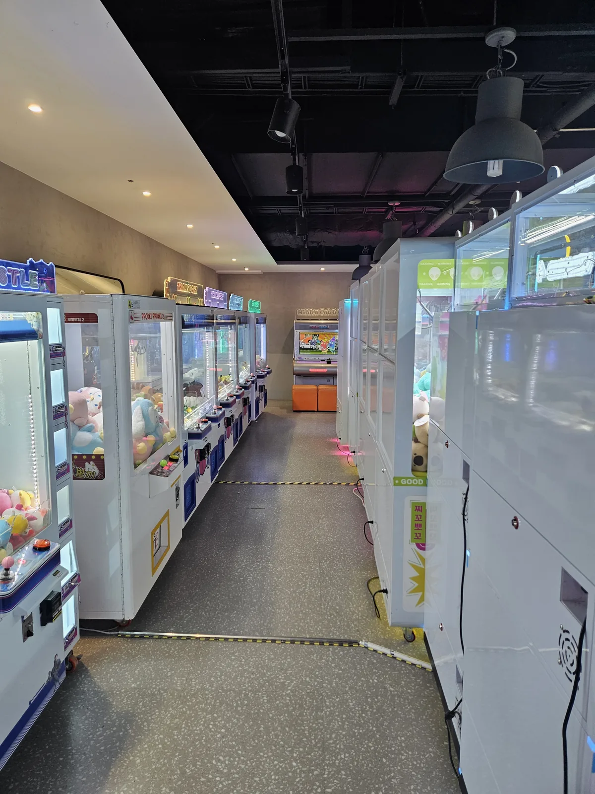 A whole aisle of claw machines