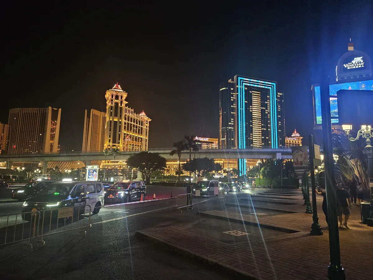 Cotai at night, on the walk between the Venetian and Galaxy
